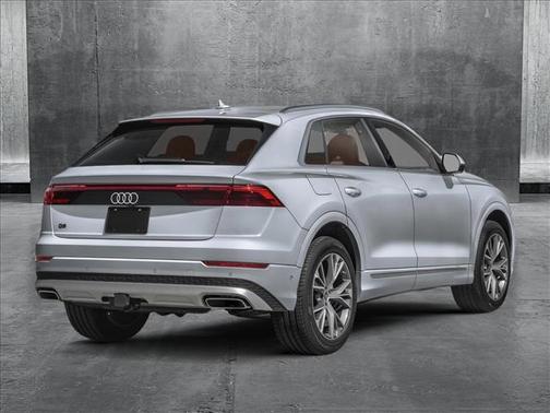 2025 Audi Q8 55 Premium Plus