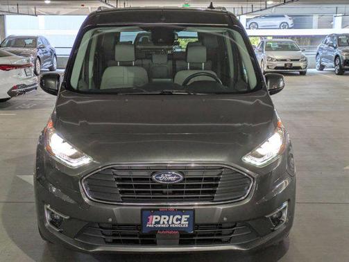 2020 Ford Transit Connect Titanium w/Rear Liftgate