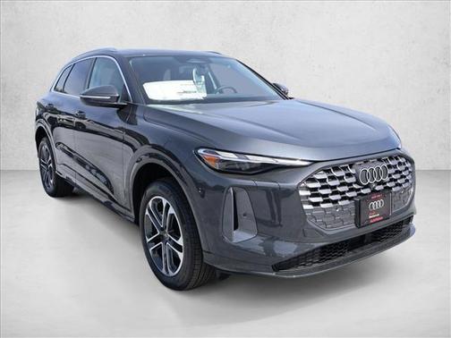 Tambora Gray Metallic 2026 Audi Q5 Premium TFSI quattro S tronic