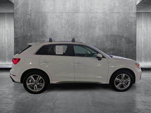 2022 Audi Q3 45 S line Premium