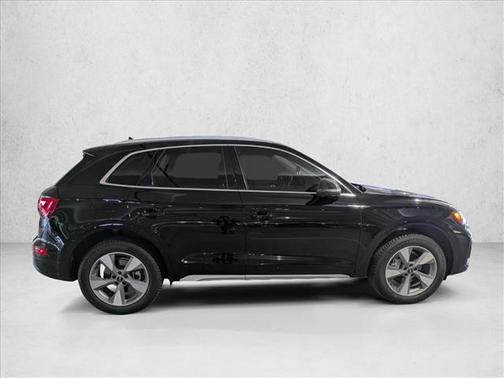 2023 Audi Q5 40 Premium