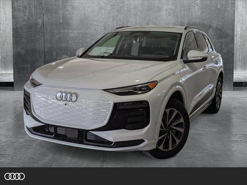 2025 Audi Q6 e-tron Premium quattro