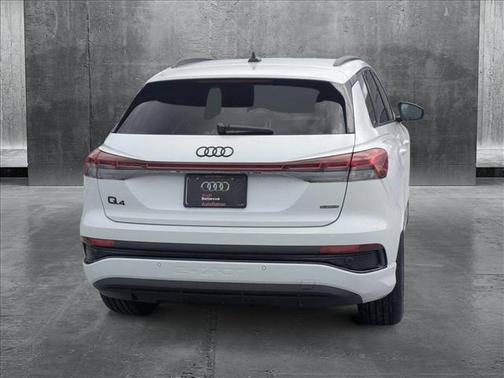 2024 Audi Q4 e-tron Premium Plus
