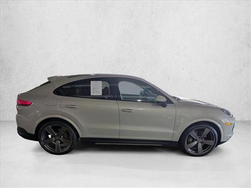 2022 Porsche Cayenne S