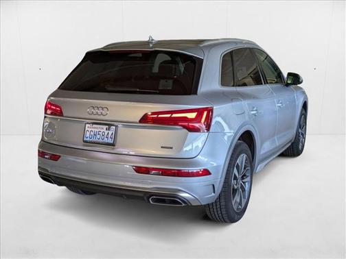 2023 Audi Q5 45 S line Premium Plus