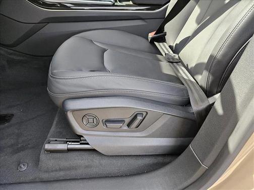 2025 Audi Q8 55 Premium