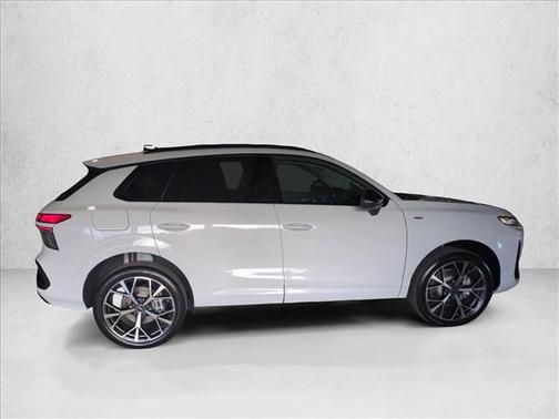 2026 Audi Q3 S line