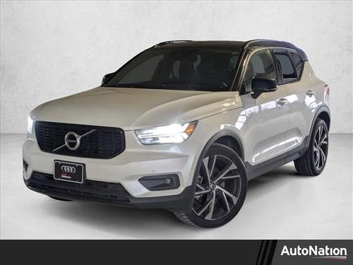 2021 Volvo XC40 T5 R-Design