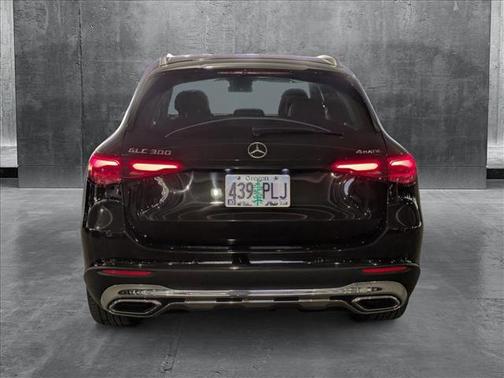 2024 Mercedes-Benz GLC 300 4MATIC