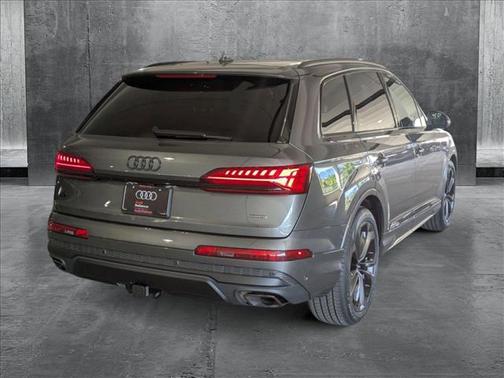 2025 Audi Q7 55 Prestige