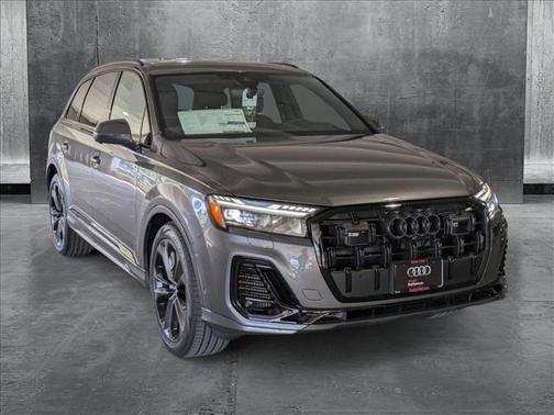 2025 Audi Q7 55 Prestige