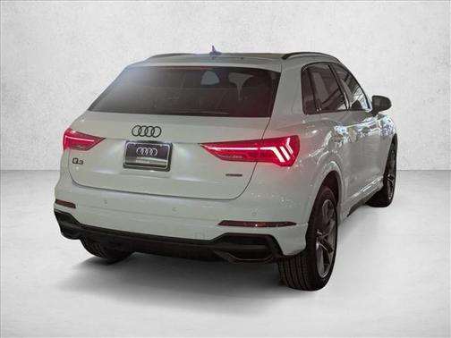 2025 Audi Q3 Premium 45 TFSI S line quattro Tiptronic
