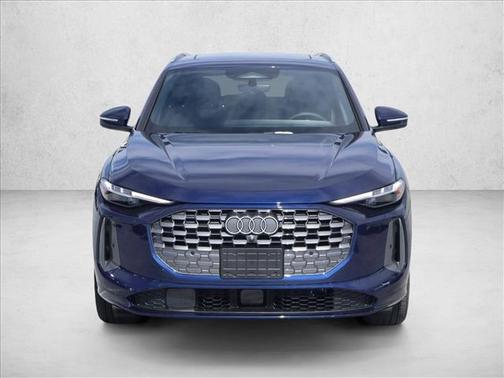 Navarra Blue Metallic 2026 Audi Q5 Prestige TFSI quattro S tronic