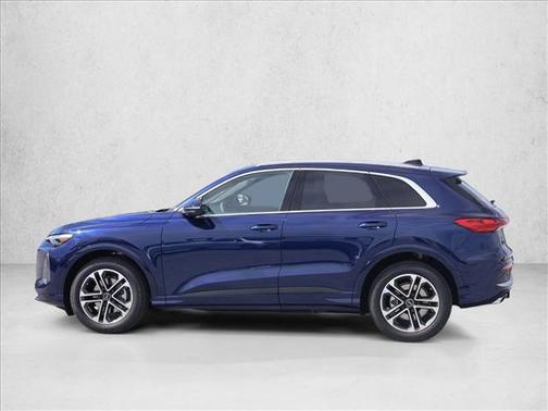 Navarra Blue Metallic 2026 Audi Q5 Prestige TFSI quattro S tronic