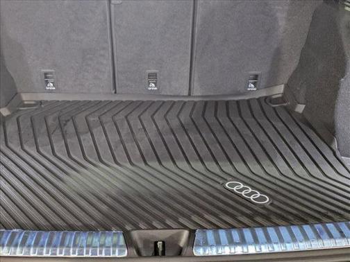 2025 Audi Q5 Premium TFSI quattro S tronic