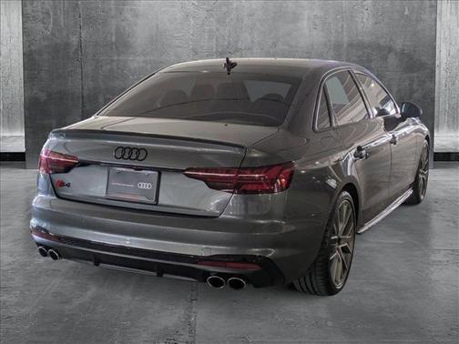 2022 Audi S4 Premium Plus TFSI quattro Tiptronic