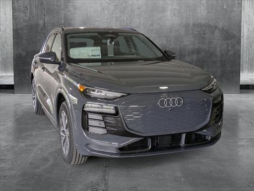 2025 Audi Q6 e-tron Premium quattro