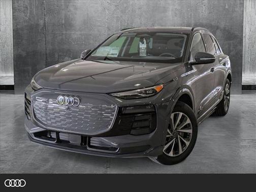 2025 Audi Q6 e-tron Premium quattro