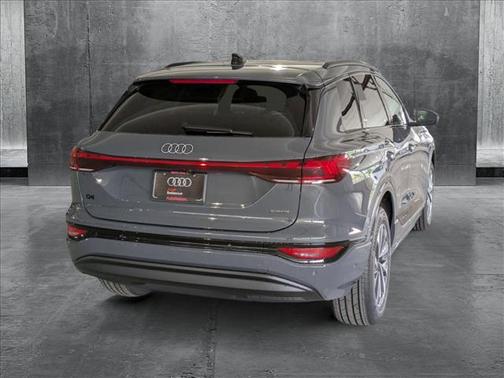 2025 Audi Q6 e-tron Premium quattro