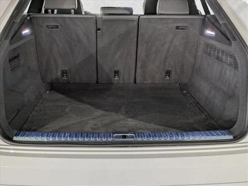 2025 Audi Q8 55 Premium