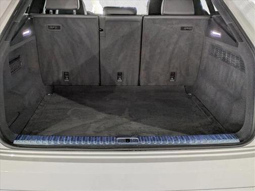 2025 Audi Q8 55 Premium