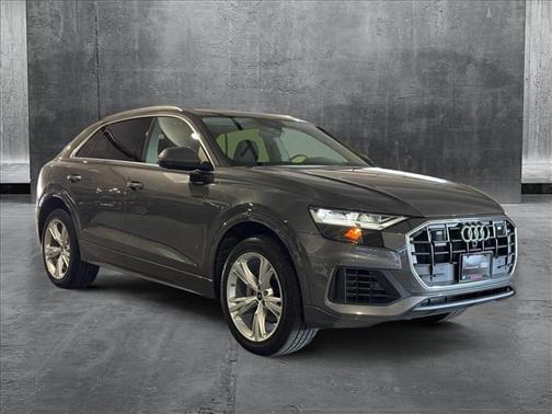 2022 Audi Q8 55 Premium Plus