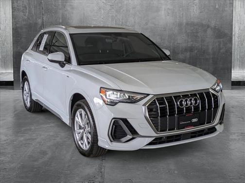 2022 Audi Q3 45 S line Premium