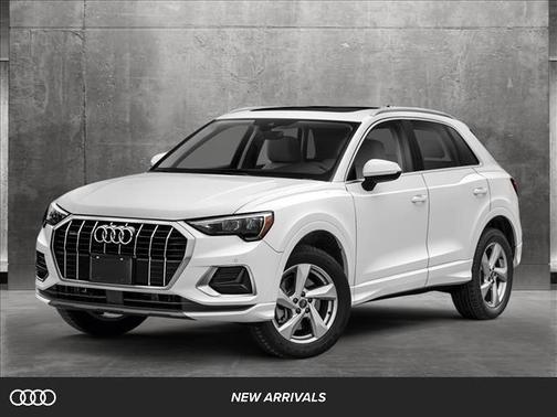 2022 Audi Q3 45 S line Premium