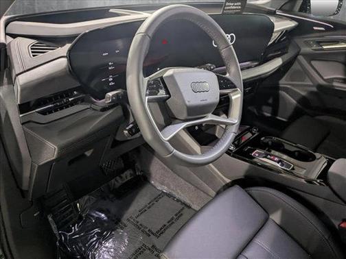 2025 Audi Q6 e-tron Premium Plus quattro