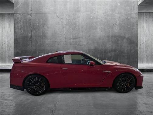 2020 Nissan GT-R Premium Dual-clutch 6-Speed Transmission