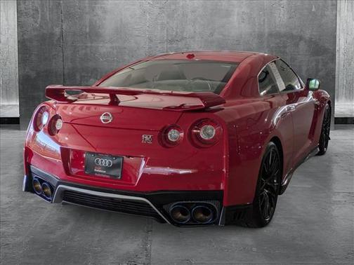 2020 Nissan GT-R Premium Dual-clutch 6-Speed Transmission