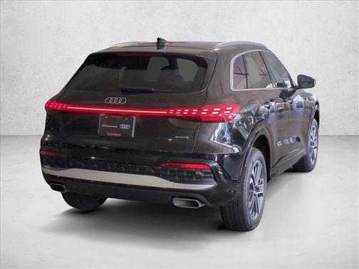 2025 Audi Q5 Premium Plus TFSI quattro S tronic