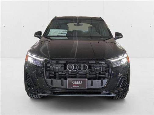 2025 Audi Q7 45 Premium Plus