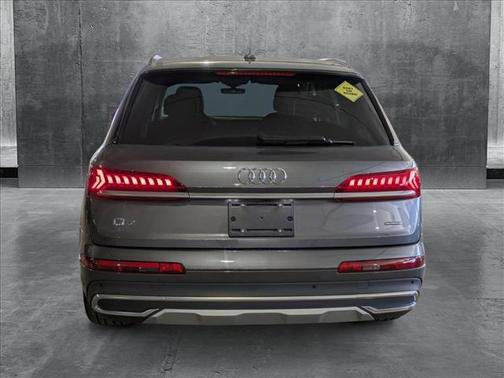 2023 Audi Q7 55 Prestige