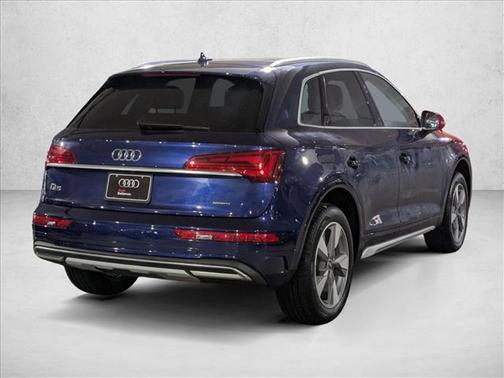 2023 Audi Q5 40 Premium Plus