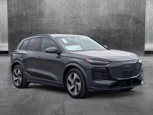 2025 Audi Q6 e-tron Prestige quattro