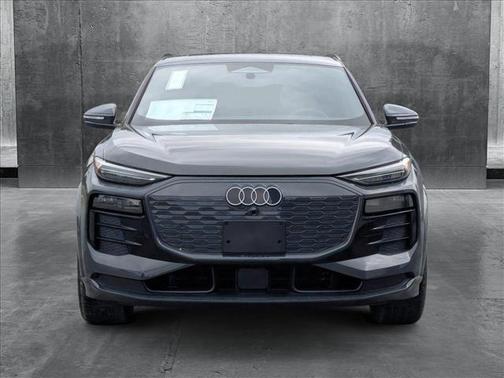 2025 Audi Q6 e-tron Prestige quattro