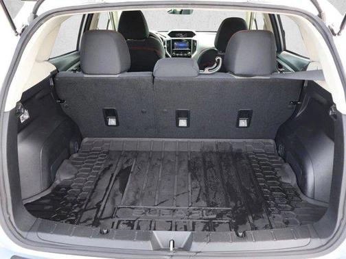 Ice Silver Metallic 2021 Subaru Crosstrek Premium