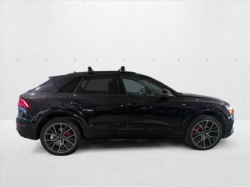 2021 Audi Q8 55 Premium Plus
