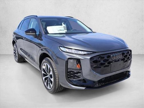 Daytona Gray Pearl Effect 2026 Audi Q3 TFSI quattro S tronic