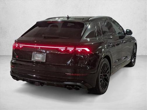 2026 Audi SQ8 4.0T Prestige