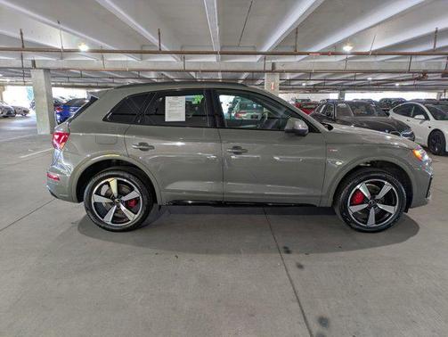 2024 Audi Q5 45 S line Premium Plus