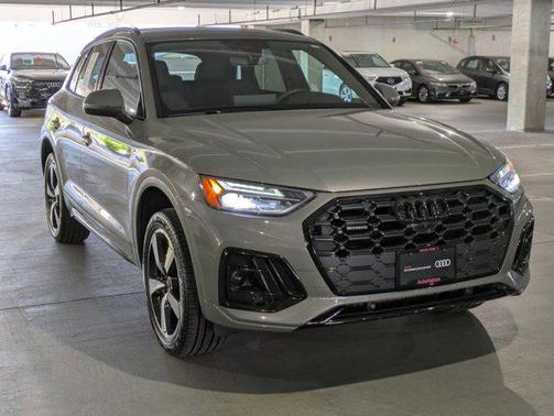 2024 Audi Q5 45 S line Premium Plus