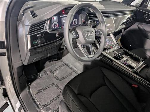 2026 Audi Q7 55 Premium Plus