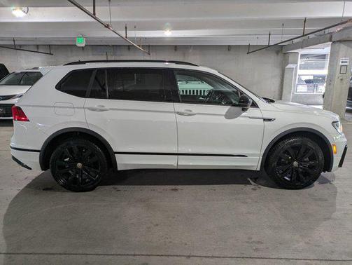 2021 Volkswagen Tiguan 2.0T SE R-Line Black 4MOTION