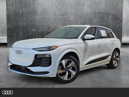 2025 Audi Q6 e-tron Premium quattro