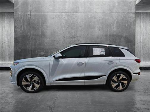 2025 Audi Q6 e-tron Premium quattro