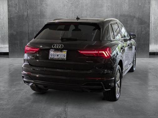 2022 Audi Q3 45 S line Premium