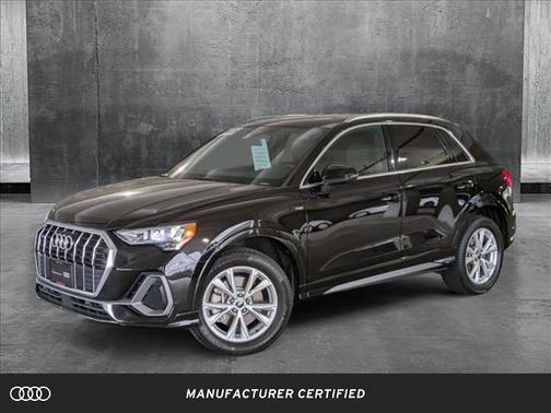 2022 Audi Q3 45 S line Premium