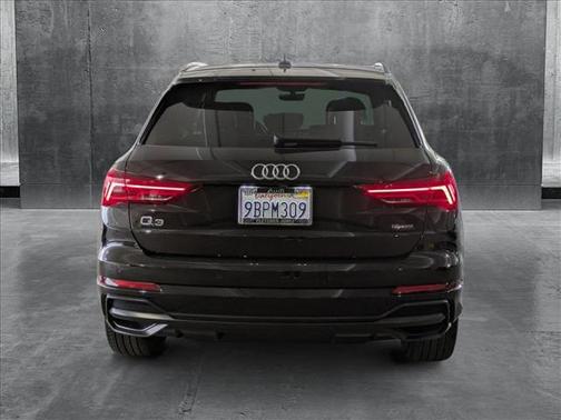 2022 Audi Q3 45 S line Premium